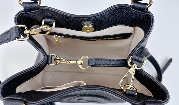 激安グッチバッグコピー着用イメージ